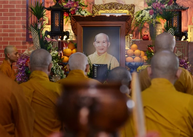 Thỉnh di ảnh về VNQT (7).jpg