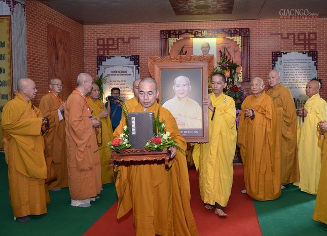 Thỉnh di ảnh về VNQT (9).jpg