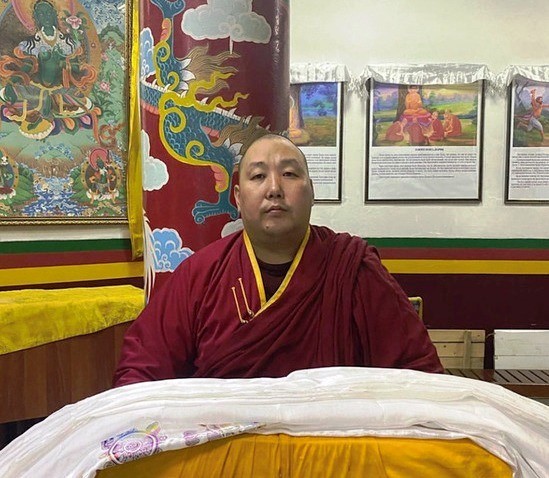 Kamby Lama 9.jpg