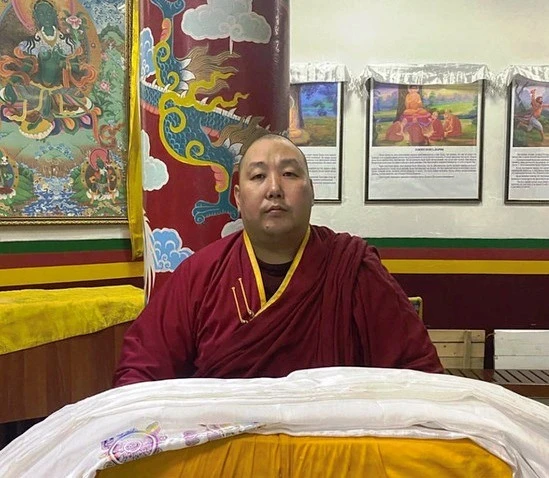 Kamby Lama 9.jpg
