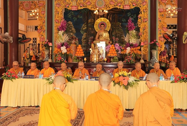 Tấn đàn truyền giới Tỳ-kheo, Tỳ-kheo-ni ảnh 53 Tykheoni.1.jpg