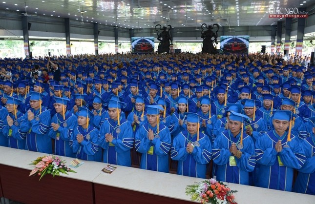 Trang trọng lễ tốt nghiệp Cử nhân, Thạc sĩ Phật học ảnh 6 BTN_0039.jpg