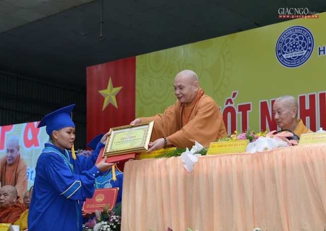 BTN_0200.jpg