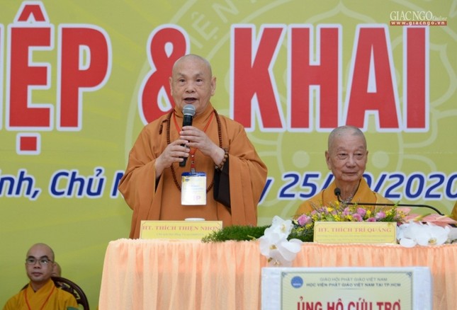 Trang trọng lễ tốt nghiệp Cử nhân, Thạc sĩ Phật học ảnh 4 BTN_0283.jpg