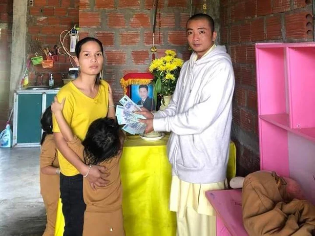 Cuu tro 5 trieudong.jpg