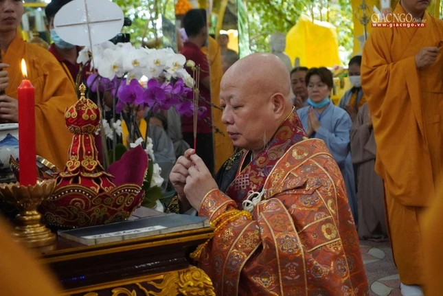 Chư giáo phẩm lãnh đạo Giáo hội quang lâm chùa Kỳ Quang 2 ảnh 20 DSC01198.JPG