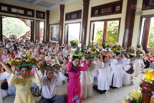 Trang nghiêm lễ dâng y Kathina tại chùa Phật Bảo ảnh 7 15p.jpg