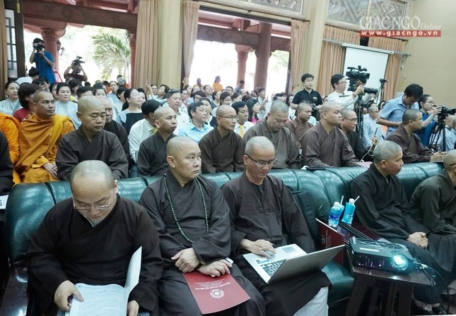 Lễ ra mắt ấn bản Tam tạng Thánh điển Phật giáo Việt Nam ảnh 11 15t.jpg