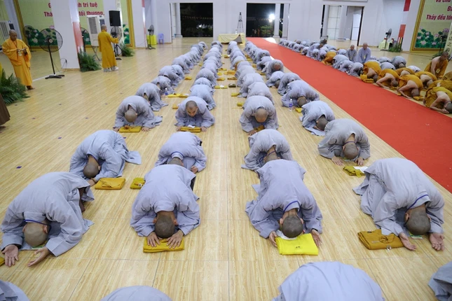 BR-VT: Đại giới đàn Huệ Đăng tấn đàn truyền giới ảnh 6 SA DI 2.jpg