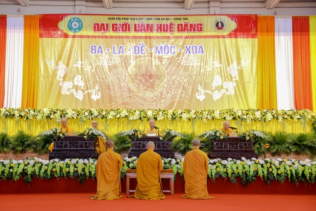 BR-VT: Đại giới đàn Huệ Đăng tấn đàn truyền giới ảnh 3 TY KHEO 2.jpg