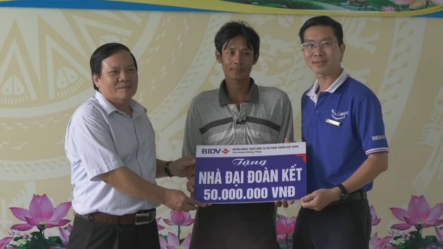 Tang tien ho tro.bmp