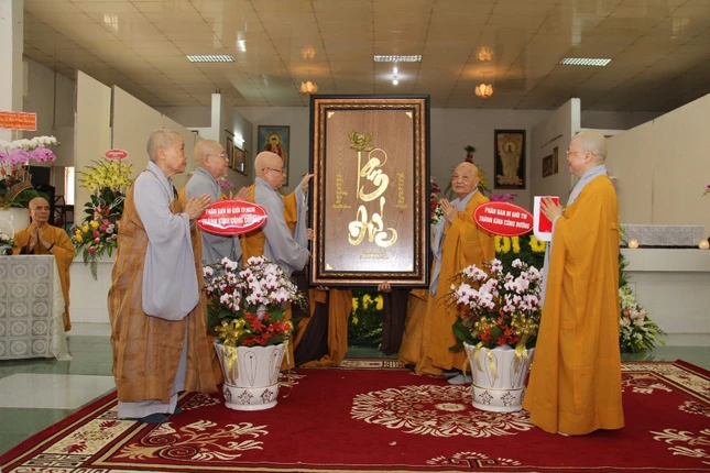 Kỷ niệm 30 năm thành lập Trường Mầm non Tuệ Uyển ảnh 4 5t.jpg