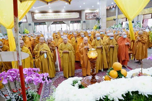 Truy niệm, cung tống kim quan HT.Giác Phúc trà-tỳ ảnh 7 H8.JPG