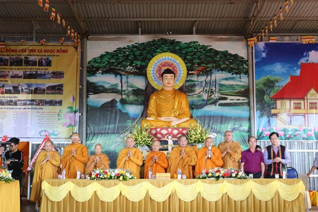 chư tôn đức chứng minh.jpg