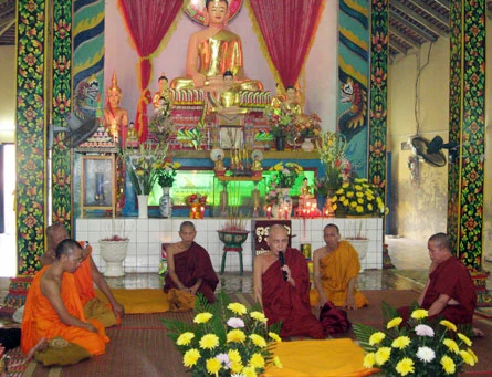 Kiên Giang: Đông đảo Phật tử dâng y Kathina & đặt Bát hội ảnh 9