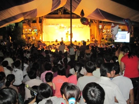 Đak Nông: Đêm nhạc "Thương về miền Trung" ảnh 13