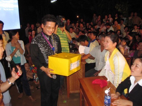 Đak Nông: Đêm nhạc "Thương về miền Trung" ảnh 15