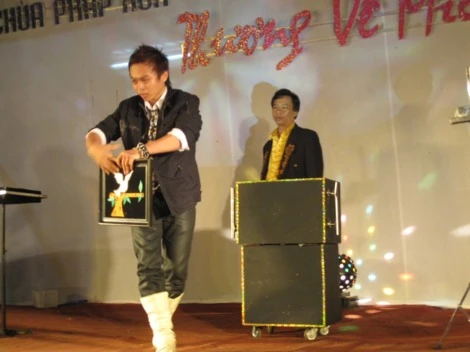 Đak Nông: Đêm nhạc "Thương về miền Trung" ảnh 24