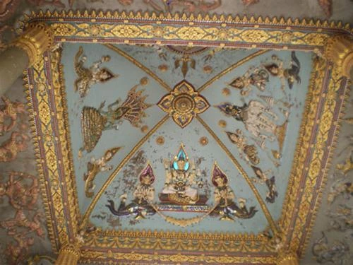 Vòm trần Patousay