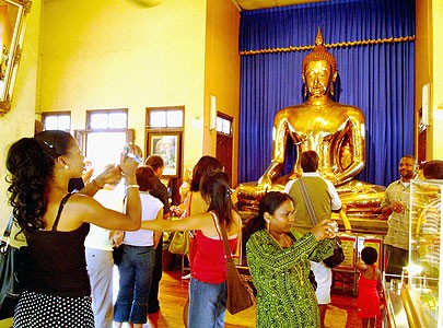 Pho tượng Phật bằng vàng đã được xác lập kỷ Lục "Guinness Thế Giới"