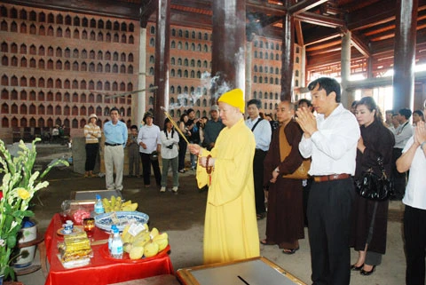 Ninh Bình: Lễ an tâm tượng Phật chùa Bái Đính đón Đại lễ Phật đản ảnh 14