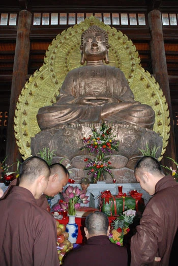Ninh Bình: Lễ an tâm tượng Phật chùa Bái Đính đón Đại lễ Phật đản ảnh 4