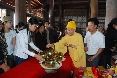 Ninh Bình: Lễ an tâm tượng Phật chùa Bái Đính đón Đại lễ Phật đản ảnh 5