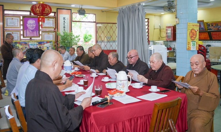 Phiên họp chuẩn bị Đại lễ Phật đản Phật lịch 2567 của Ban Trị sự Phật giáo Q.8 tại chùa Long Hoa