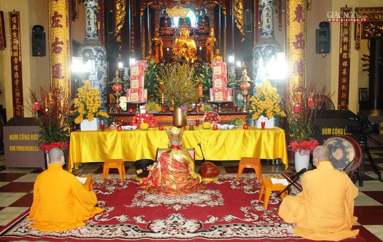 Lễ cầu an tại chùa Quán Sứ - Hà Nội được online trên mạng xã hội Butta.vn