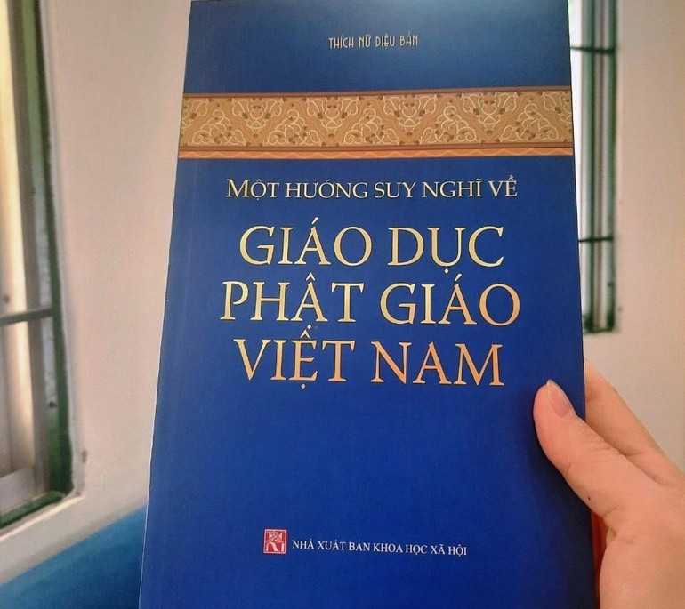 Sách của tác giả Thích nữ Diệu Bản, Ủy viên Hội đồng Trị sự, nguyên Phó Viện trưởng, Trưởng phòng Đào tạo Học viện Phật giáo Việt Nam tại Hà Nội, do NXB Khoa học Xã hội ấn hành