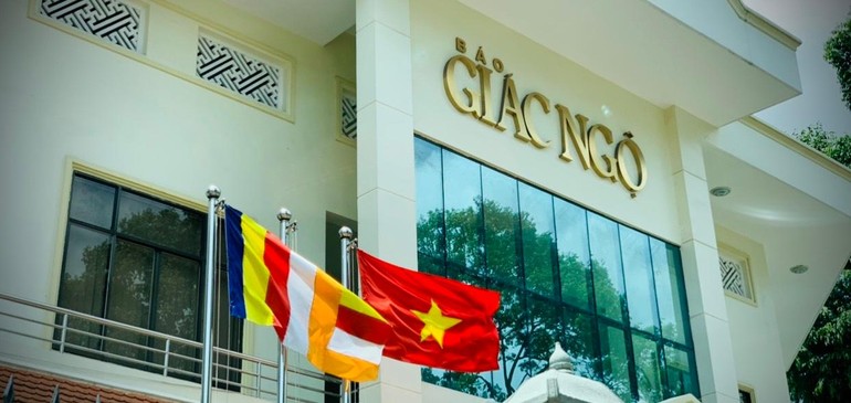 Báo Giác Ngộ, cơ quan ngôn luận của Giáo hội Phật giáo Việt Nam TP.HCM được thành lập năm 1975, trụ sở tòa soạn tại số 85 Nguyễn Đình Chiểu, phường Võ Thị Sáu, Q.3, TP.HCM từ cuối năm 1975 cho tới nay.