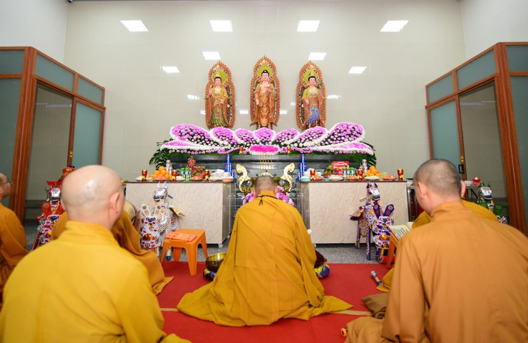 Lễ an vị, sái tịnh Vãng sanh đường chùa Vĩnh Nghiêm sau khi tu sửa trang nghiêm