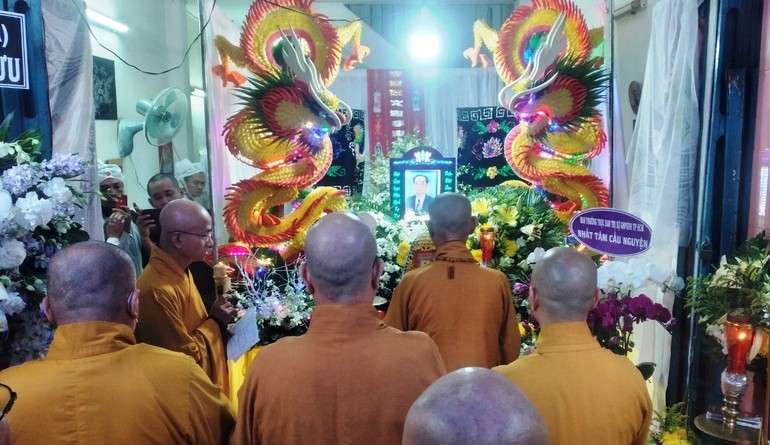 Ban Trị sự GHPGVN TP.HCM viếng tang, phân ưu cùng gia đình Phật tử Nguyễn Văn Thanh