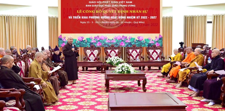 Quang cảnh buổi họp của Thường trực Ban Giáo dục Phật giáo T.Ư trước lễ ra mắt nhân sự khóa IX (2022-2027) - Ảnh: Khuông Việt