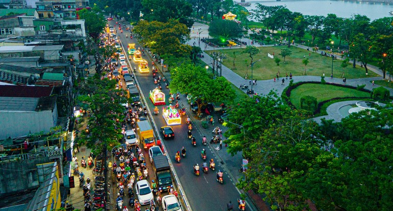 Diễu hành xe hoa mừng Phật đản - Ảnh chỉ mang tính minh họa