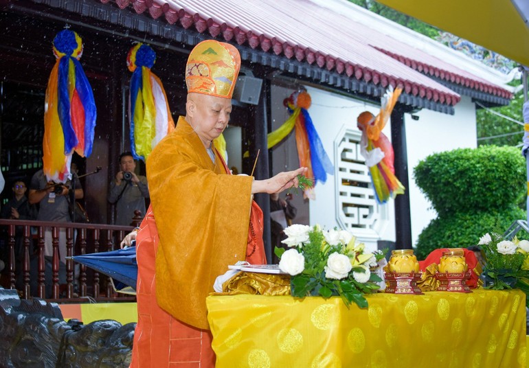 Lễ truy niệm được cử hành theo truyền thống Phật giáo do Ban Nghi lễ T.Ư GHPGVN phối hợp với UBMTTQVN tỉnh Bà Rịa - Vũng Tàu thực hiện