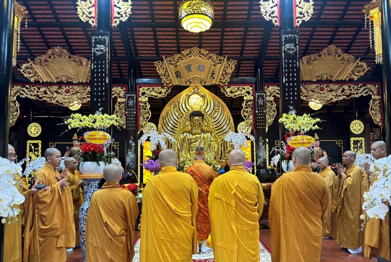 Lễ thỉnh Phật an vị tại chánh điện chùa Bảo Tâm - Bến Tre