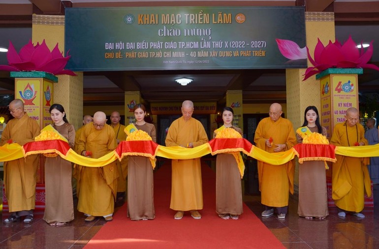 Triển lãm “Phật giáo TP.Hồ Chí Minh 40 năm xây dựng và phát triển” được thực hiện nhằm Kỷ niệm 40 năm thành lập GHPGVN TP.HCM, Đại hội đại biểu Phật giáo TP.HCM lần thứ X