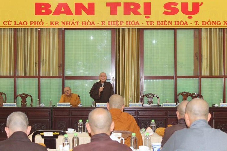 Hòa thượng Thích Nhật Quang phát biểu tại hội nghị Ban Thường trực mở rộng