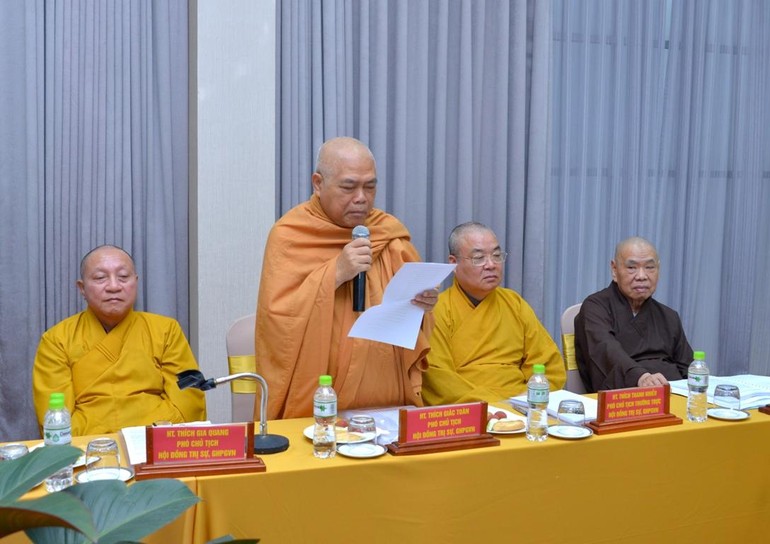 Hòa thượng Thích Giác Toàn với vai trò nhân chứng lịch sử phát biểu tại hội thảo