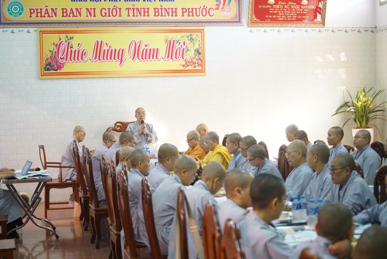 Buổi họp của Ban Tổ chức Đại lễ tưởng niệm Đức Thánh Tổ Ni Đại Ái Đạo Ảnh: PBNG