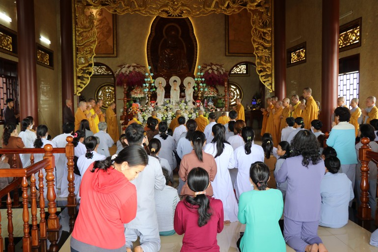 Cử hành nghi thức khánh thành ngôi Tam bảo chùa Long Hưng