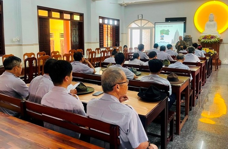 50 huynh trưởng tu học tại chùa Thiên An