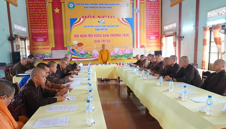 Buổi họp mở rộng nhằm triển khai một số hoạt động Phật sự