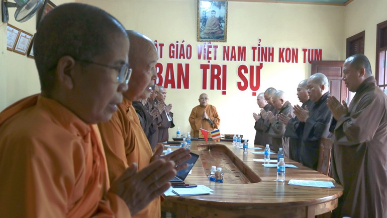 Ban Trị sự GHPGVN tỉnh Kon Tum tổ chức họp triển khai các hoạt động Phật sự quan trọng sắp tới 