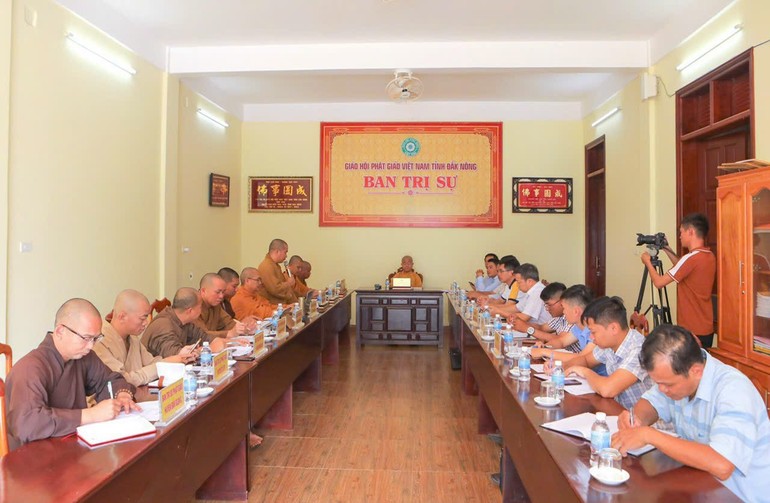 Buổi họp của Ban Thường trực tỉnh cùng Tăng Ni các tự viện đang sinh hoạt tự phát