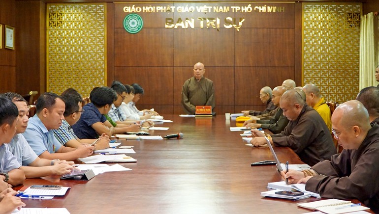 Hòa thượng Thích Lệ Trang chủ trì buổi họp liên ngành nhằm hỗ trợ Ban Tổ chức về công tác trật tự, an toàn giao thông
