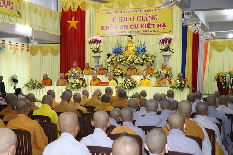 Tổng khai giảng 5 trường hạ của Phật giáo tỉnh Bến Tre