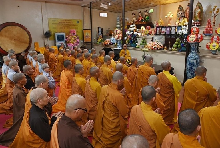 Ban Trị sự GHPGVN tỉnh Lào Cai tổ chức lễ tác bạch an cư tại trường hạ chùa Cam Lộ