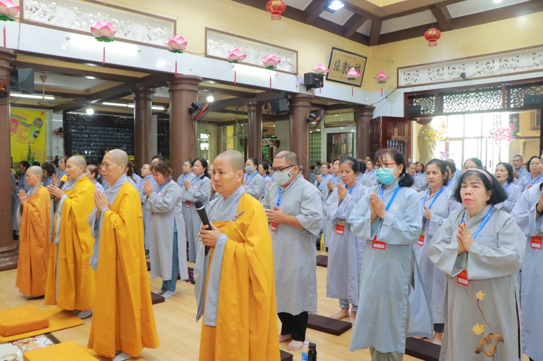 Khóa tu "Một ngày an lạc" tại chùa Bồ Đề Lan Nhã